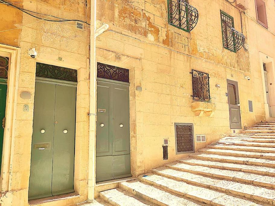 Port 531 Savynomad Harbour Residences Valletta Wow Views Buitenkant foto